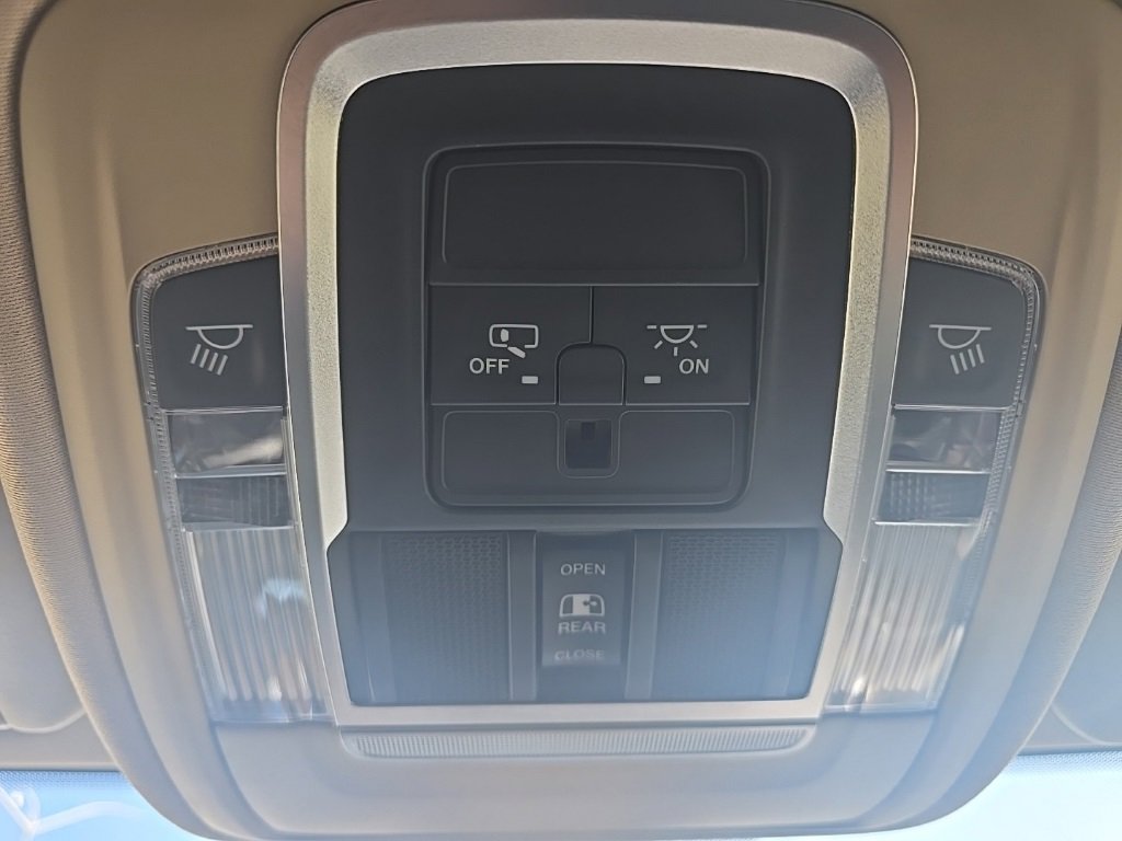 Used 2020 RAM 2500 Laramie image 44