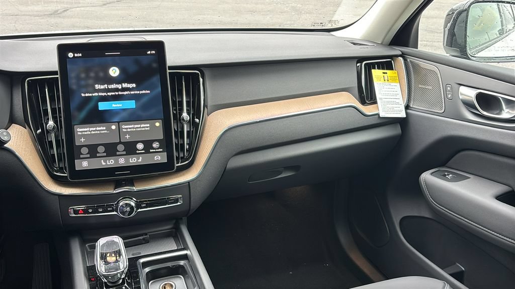 New 2026 Volvo XC60 B5 Plus AWD/4WD image 8