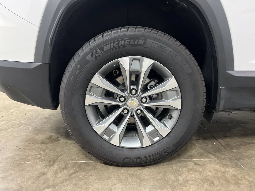 Certified 2025 Chevrolet Equinox LT AWD/4WD image 10