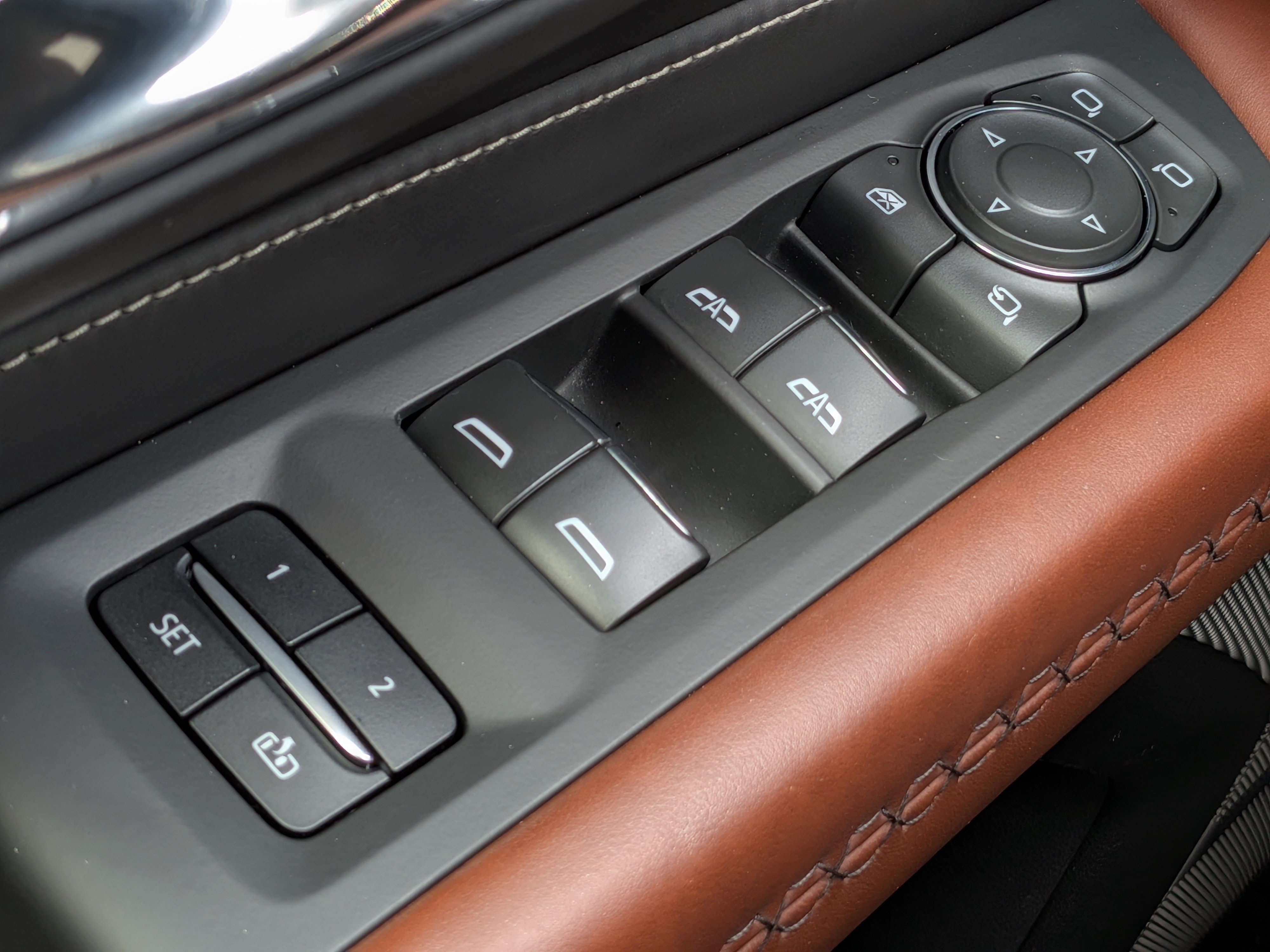 Certified 2023 GMC Yukon Denali Ultimate AWD/4WD image 24
