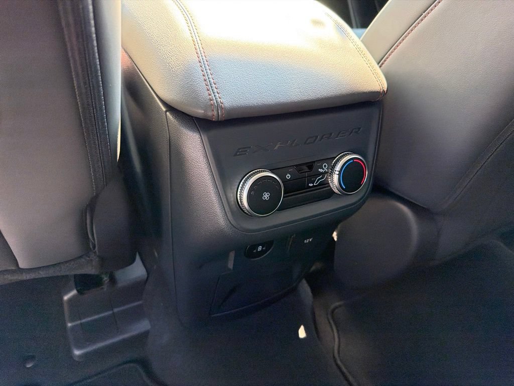 New 2026 Ford Explorer Active w/ Active Comfort Package AWD/4WD image 14