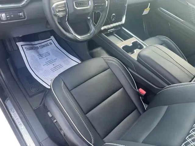 New 2026 GMC Acadia Denali w/ Super Cruise Package FWD image 10