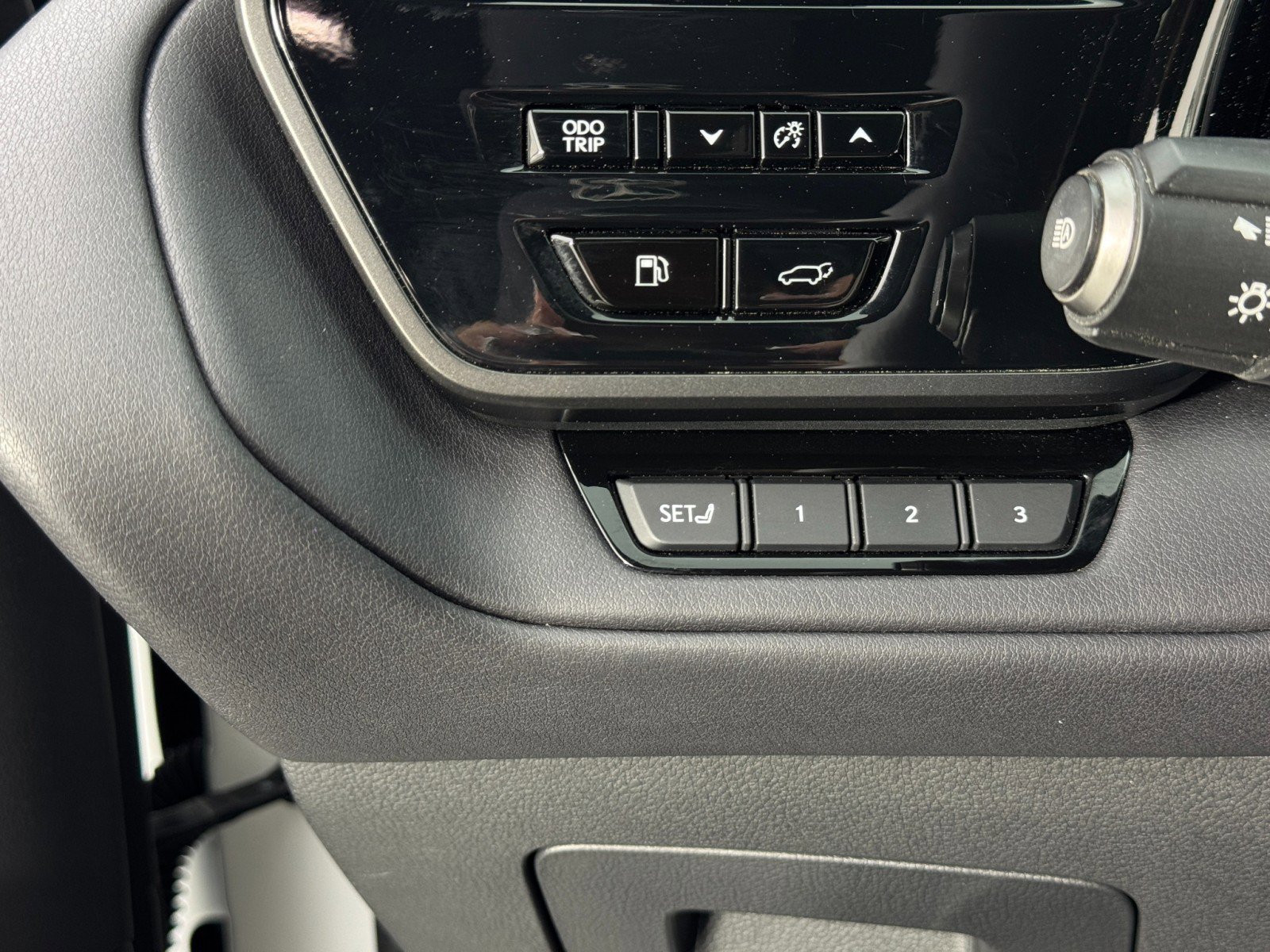 Used 2024 Lexus TX 350 FWD w/ Captains Chair Package image 18