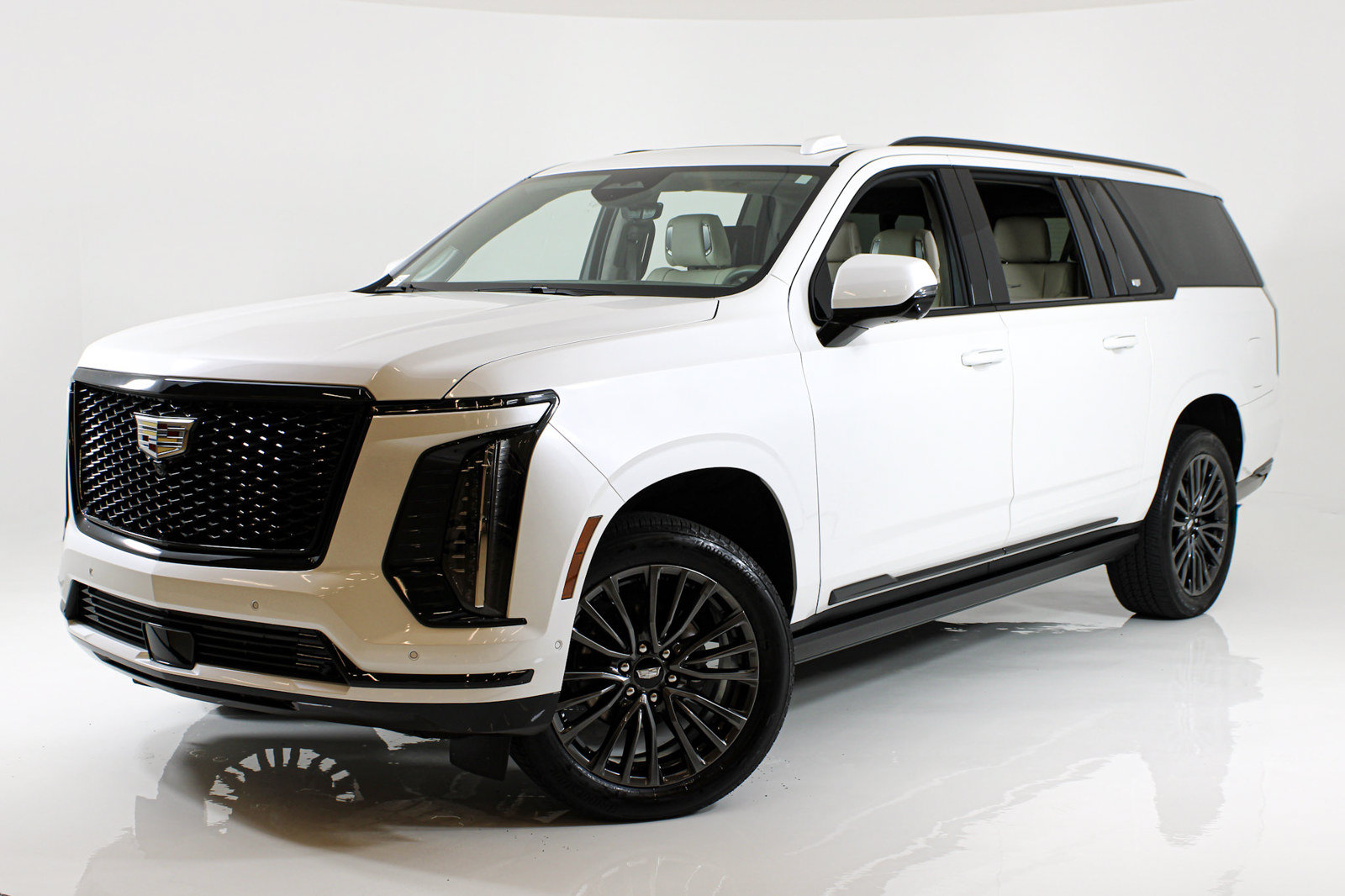 Used 2025 Cadillac Escalade ESV Sport Platinum RWD image 59