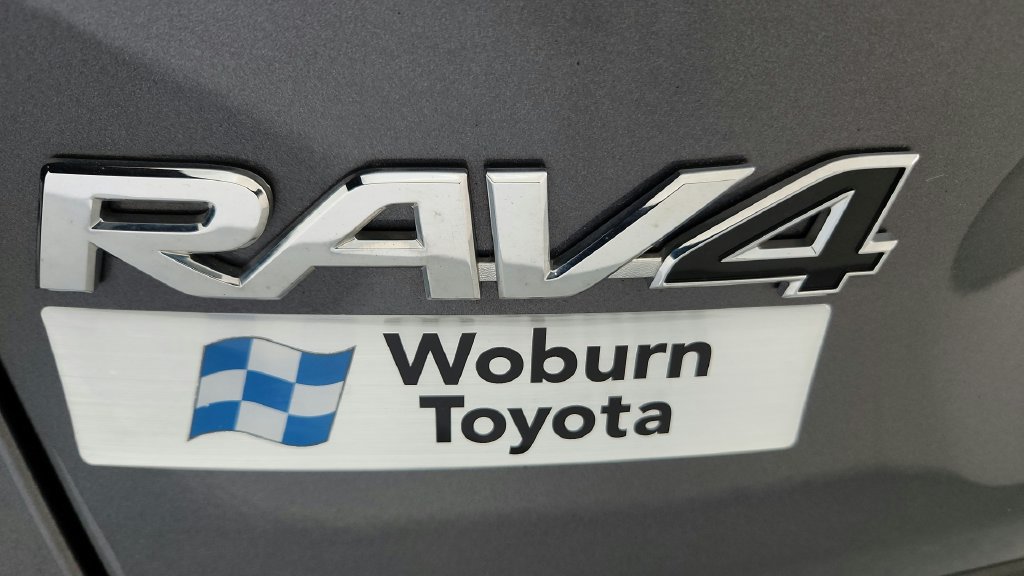 Used 2023 Toyota RAV4 LE AWD/4WD image 13