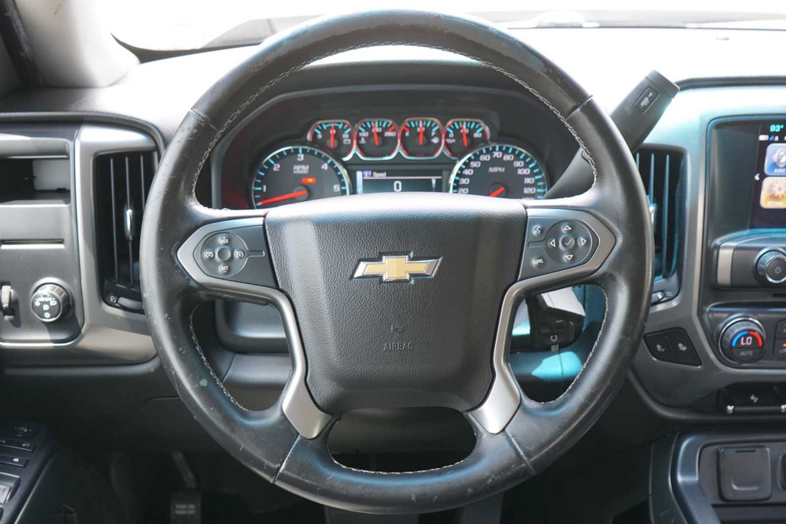 Used 2018 Chevrolet Silverado 1500 LT w/ Texas Edition RWD image 23