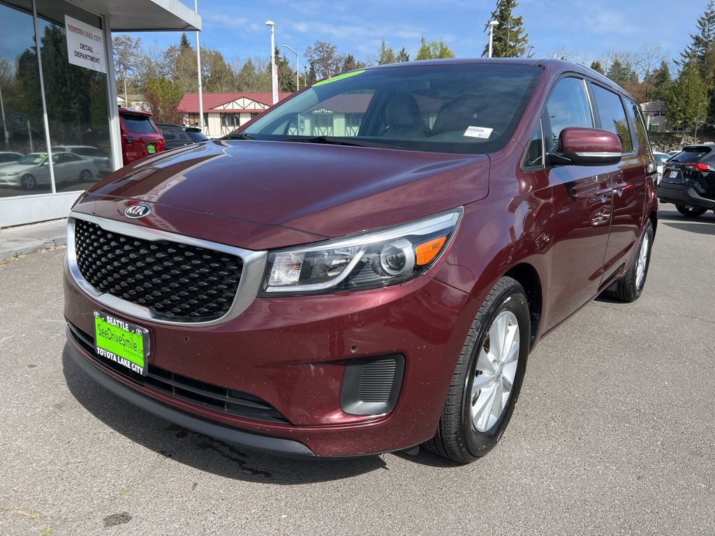 Used 2017 Kia Sedona LX w/ LX Essentials Premium Package image 8