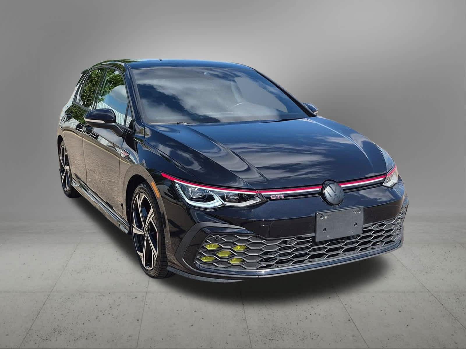 Used 2024 Volkswagen GTI SE FWD image 8