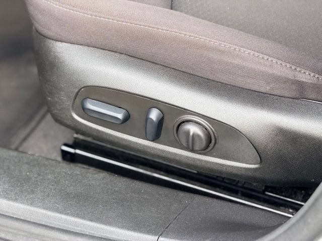 Used 2025 Chevrolet Malibu LT FWD image 8