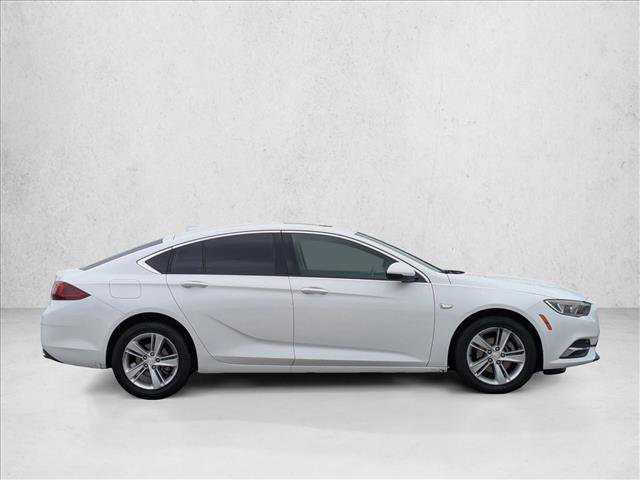 Used 2018 Buick Regal Preferred w/ Sights and Sounds Package FWD image 4
