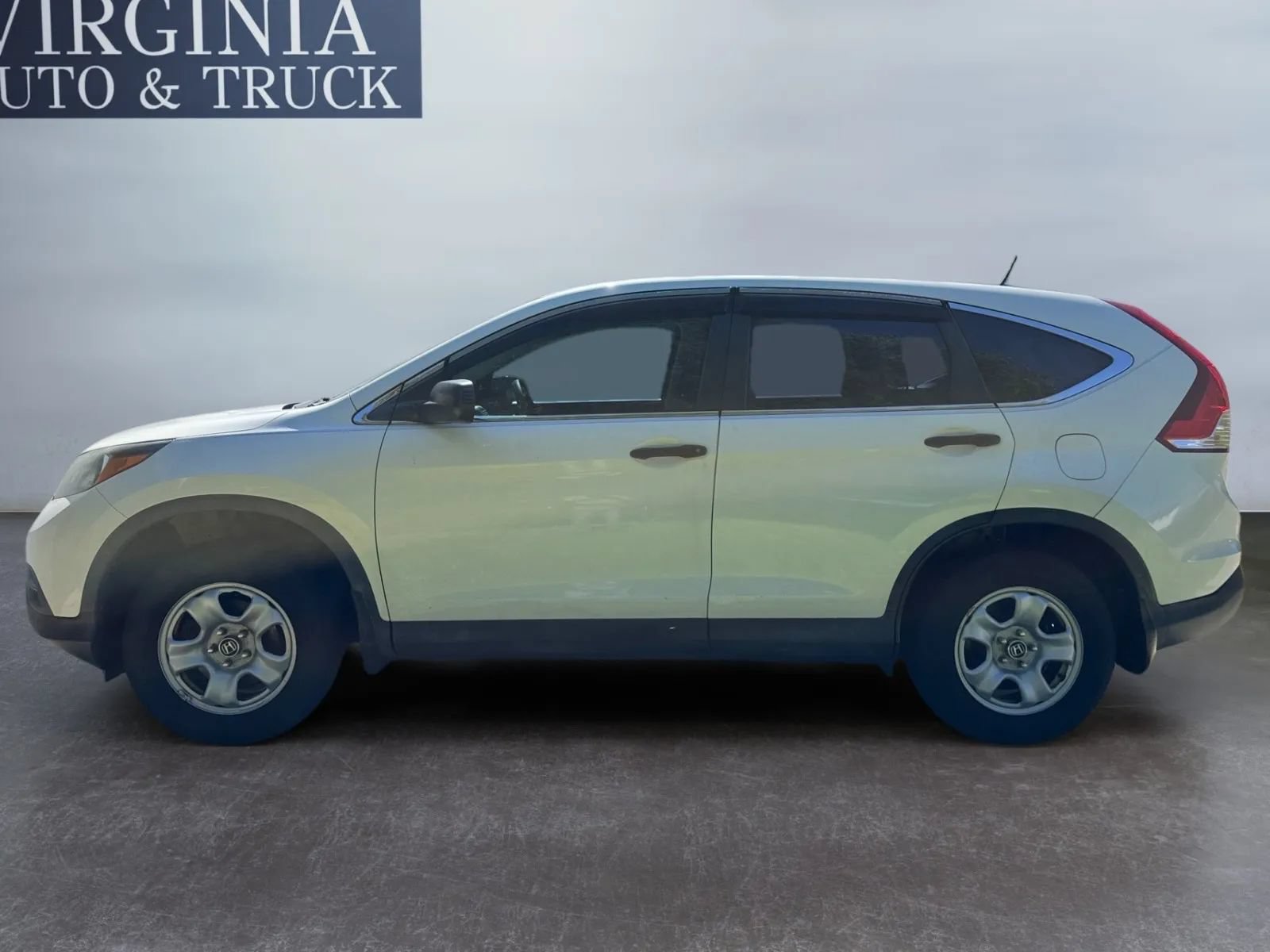 Used 2014 Honda CR-V LX image 3