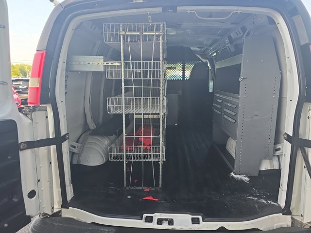 Used 2011 Chevrolet Express 2500 image 11