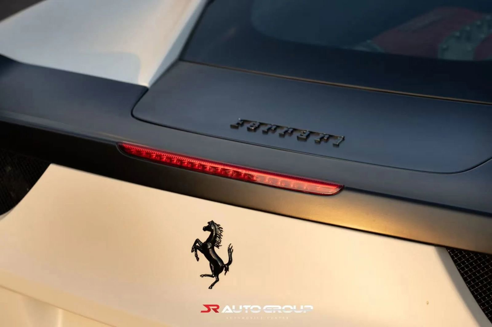 Used 2015 Ferrari 458 Italia Coupe RWD image 9