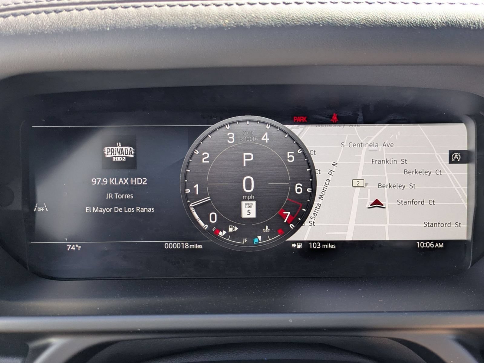 New 2026 Land Rover Defender 110 X-Dynamic SE AWD/4WD image 19