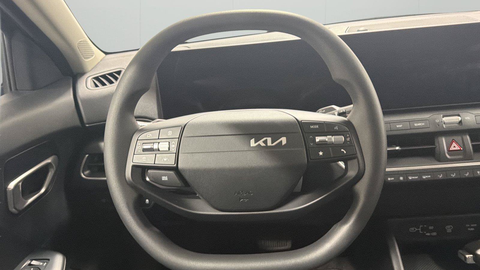 New 2026 Kia K4 FWD image 22