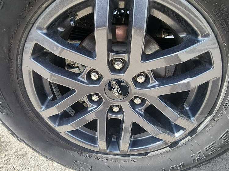 Used 2021 Ford Ranger Lariat w/ Tremor Off-Road Package image 18