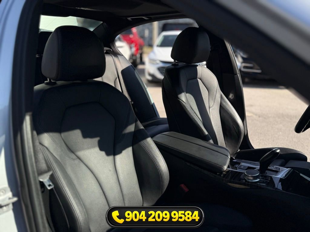 Used 2018 BMW 530e w/ Premium Package 2 RWD image 30