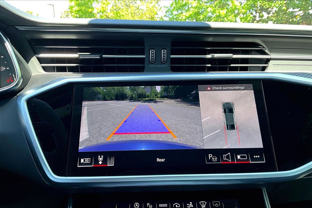 Used 2024 Audi RS 7 Performance AWD/4WD image 14