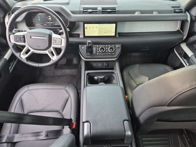 Used 2024 Land Rover Defender 110 SE AWD/4WD image 31