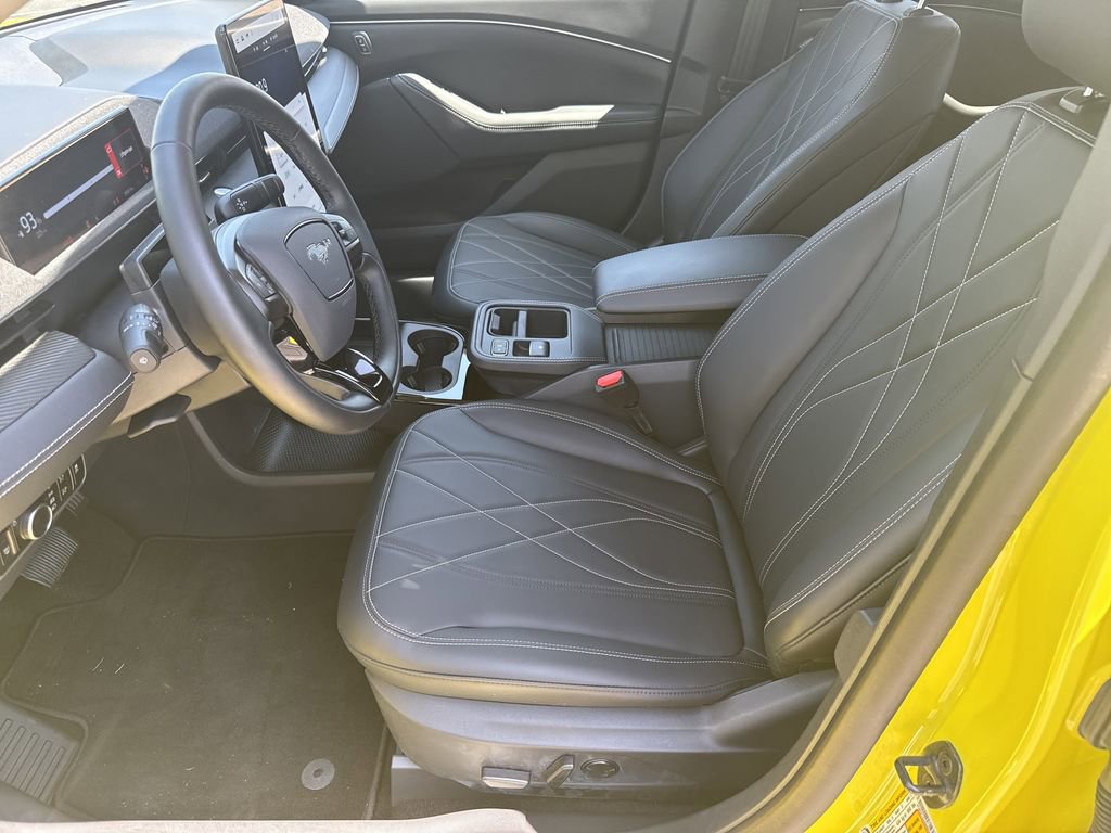 Used 2025 Ford Mustang Mach-E Select w/ Comfort Package Lite RWD image 9