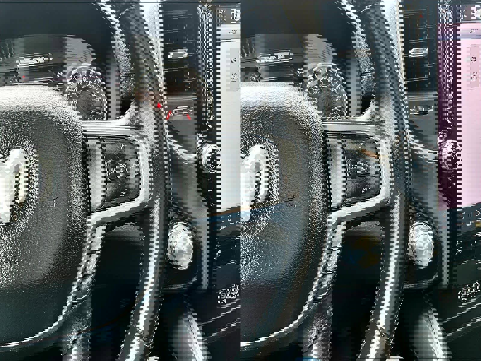 Used 2023 RAM 1500 Laramie image 24