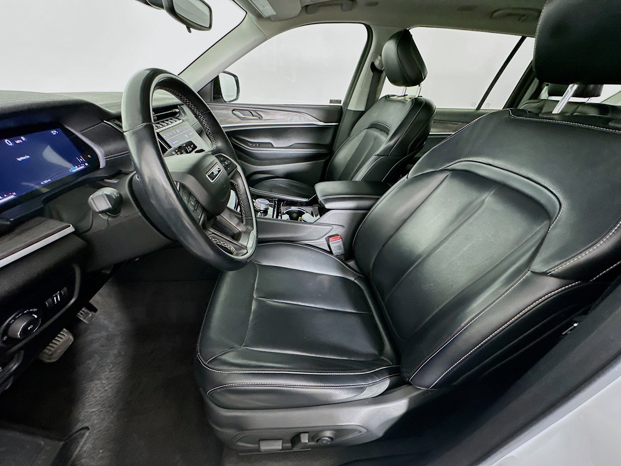 Used 2021 Jeep Grand Cherokee L Limited image 13