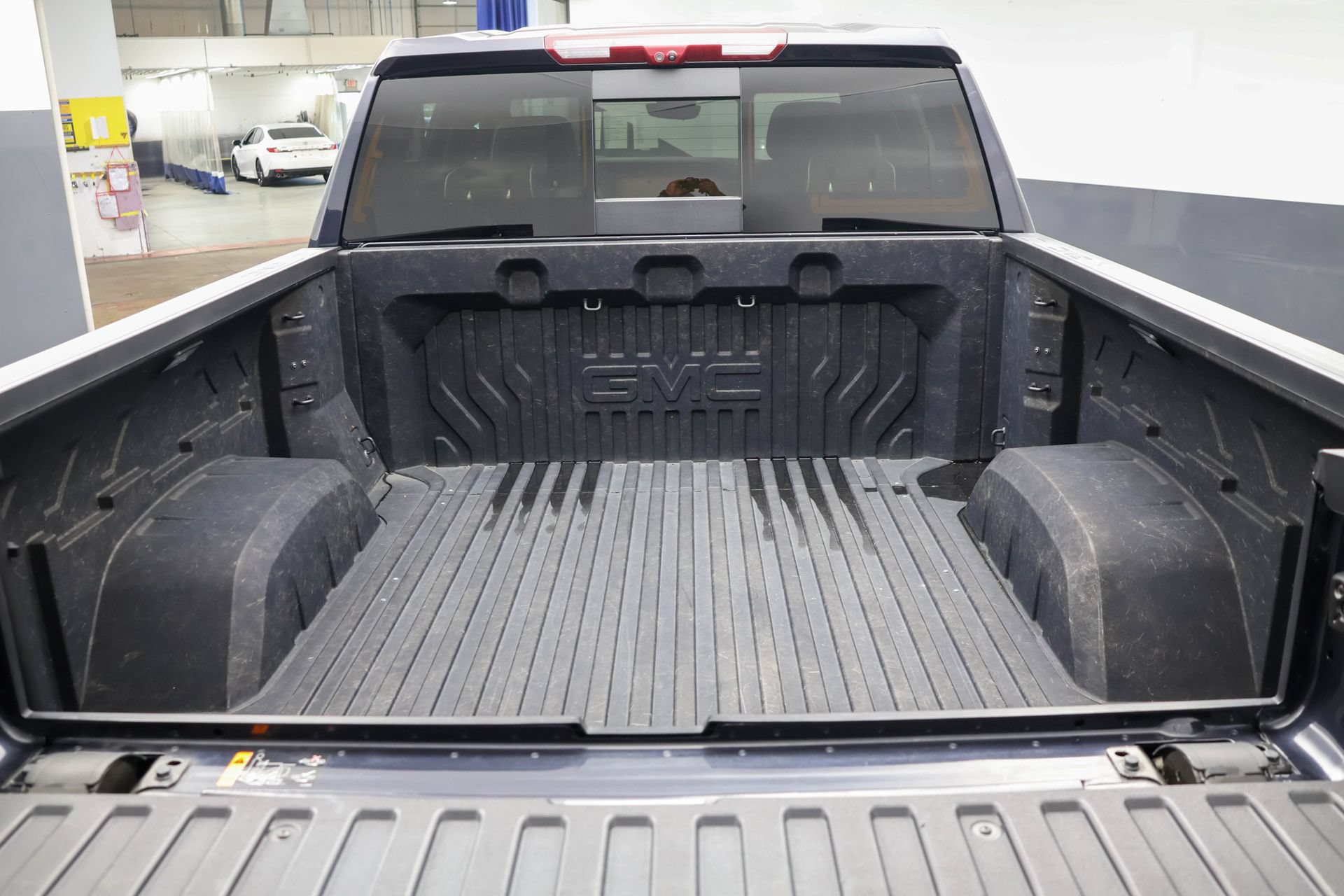 Used 2025 GMC Sierra 1500 Denali Ultimate AWD/4WD image 29