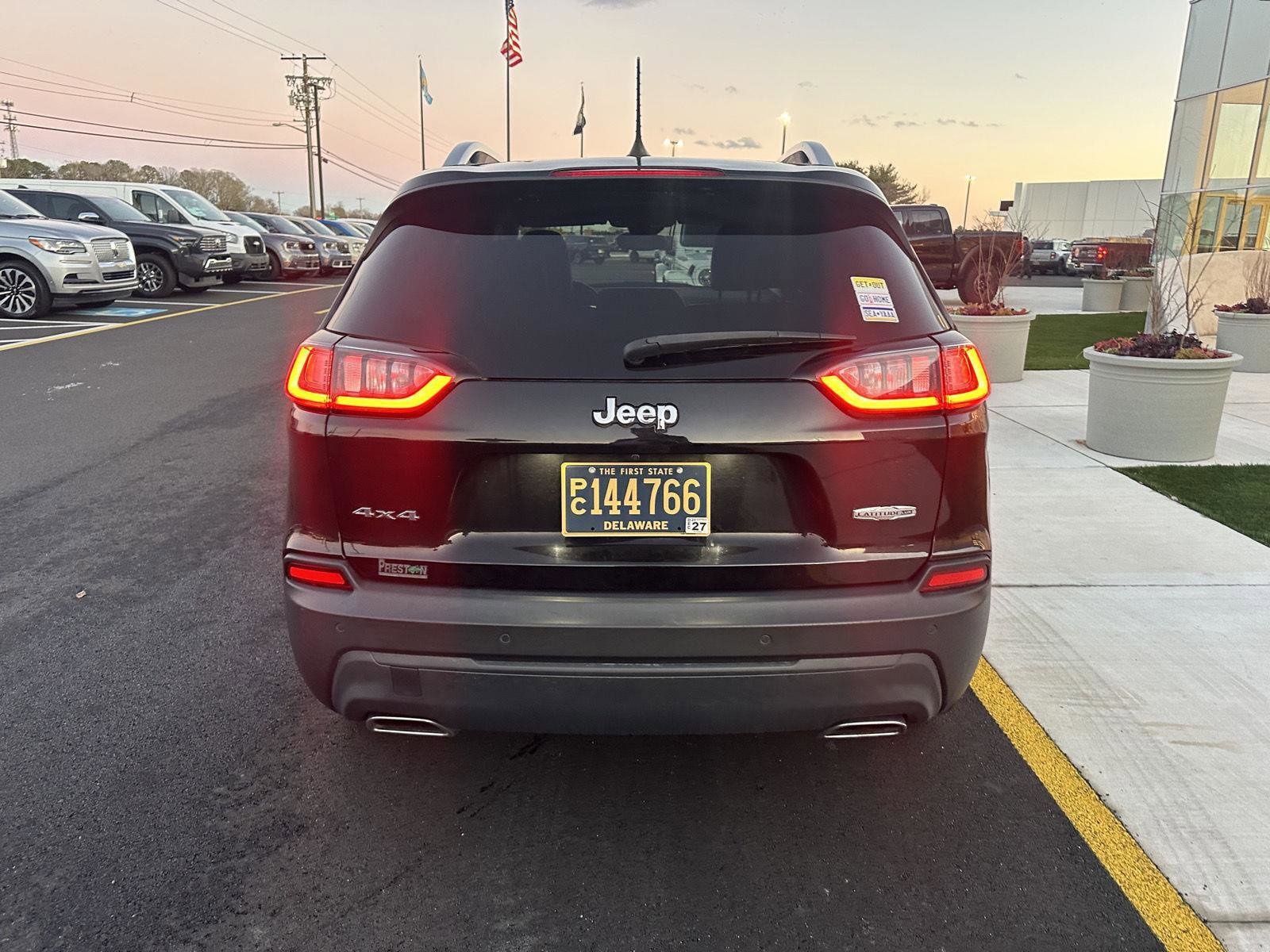 Used 2021 Jeep Cherokee Latitude Lux image 6