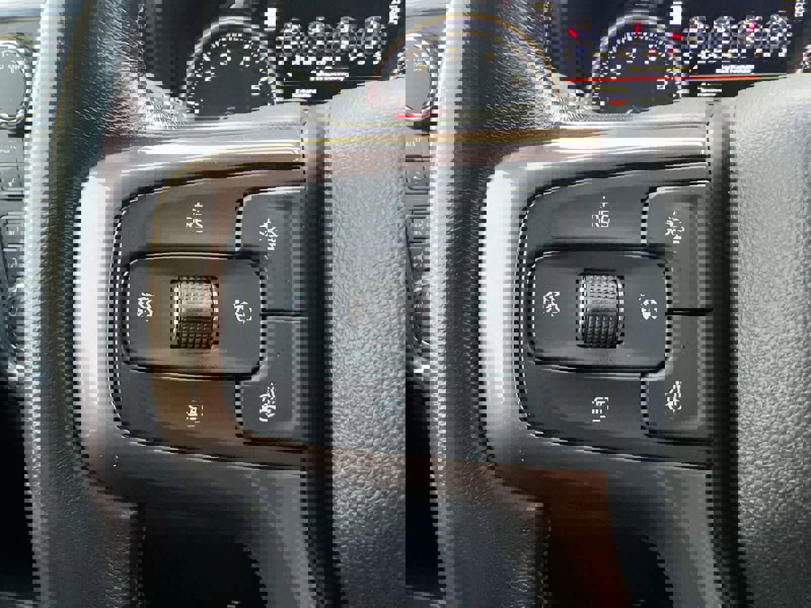 Used 2022 Chevrolet Silverado 2500 High Country w/ Z71 Off-Road Package image 23