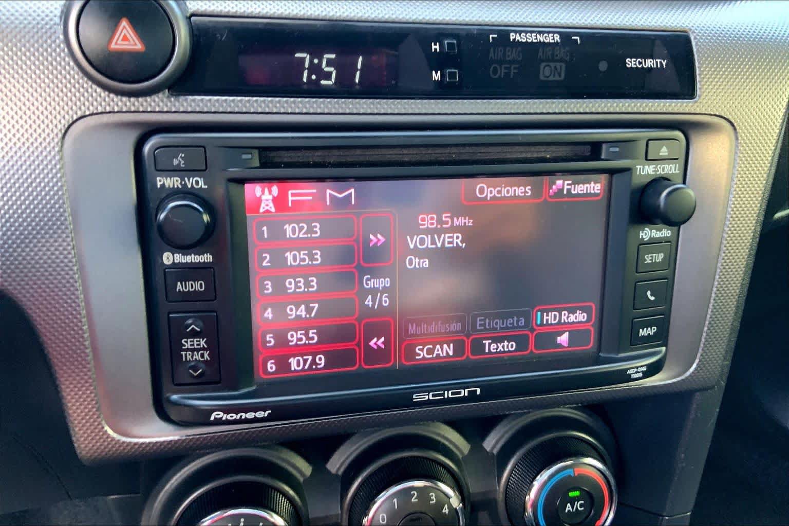 Used 2015 Scion tC FWD image 29