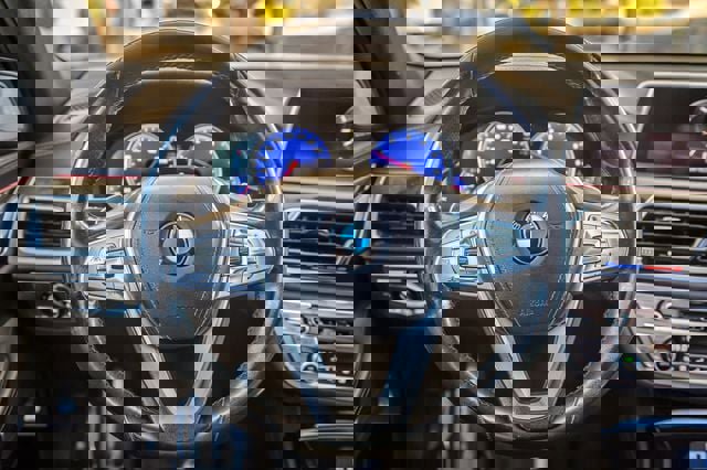 Used 2016 BMW 740i image 27