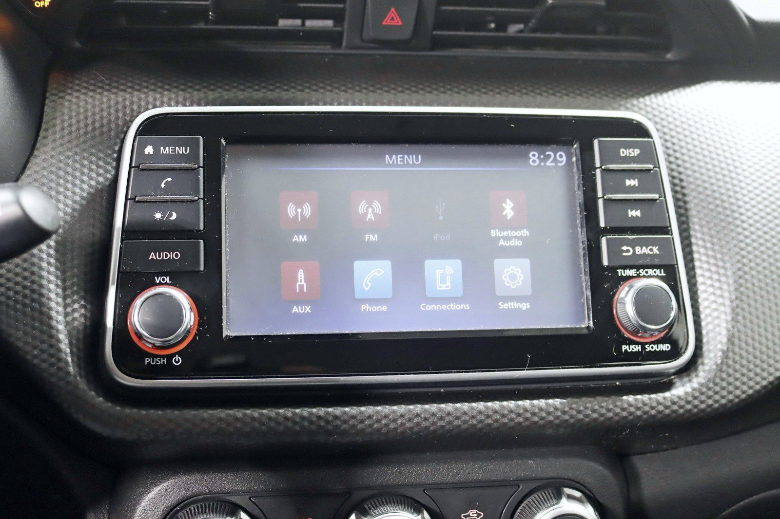 Used 2020 Nissan Kicks S image 19