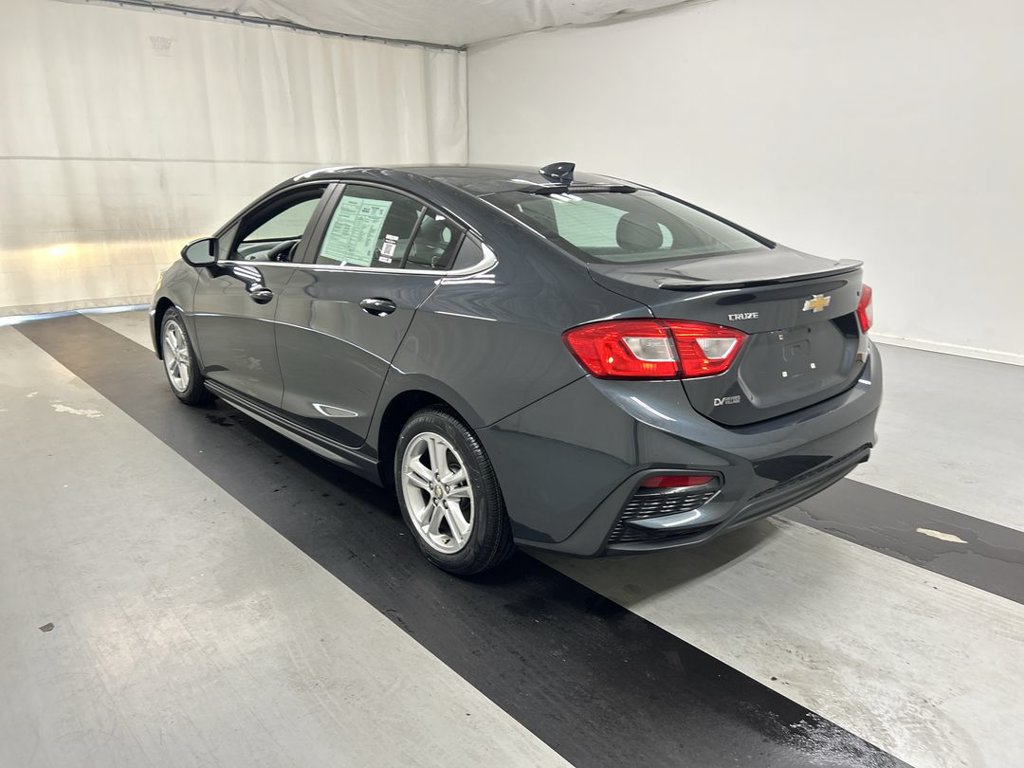Used 2018 Chevrolet Cruze LT w/ Convenience Package FWD image 7