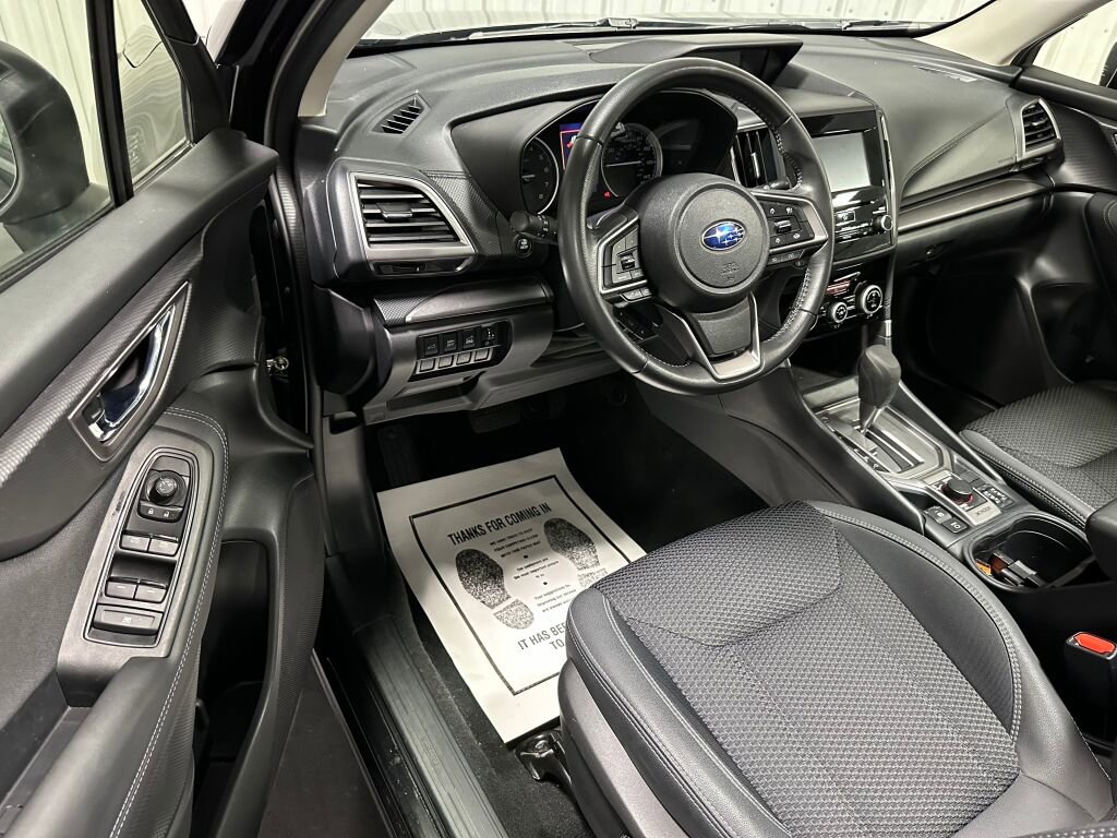 Used 2023 Subaru Forester Premium image 6