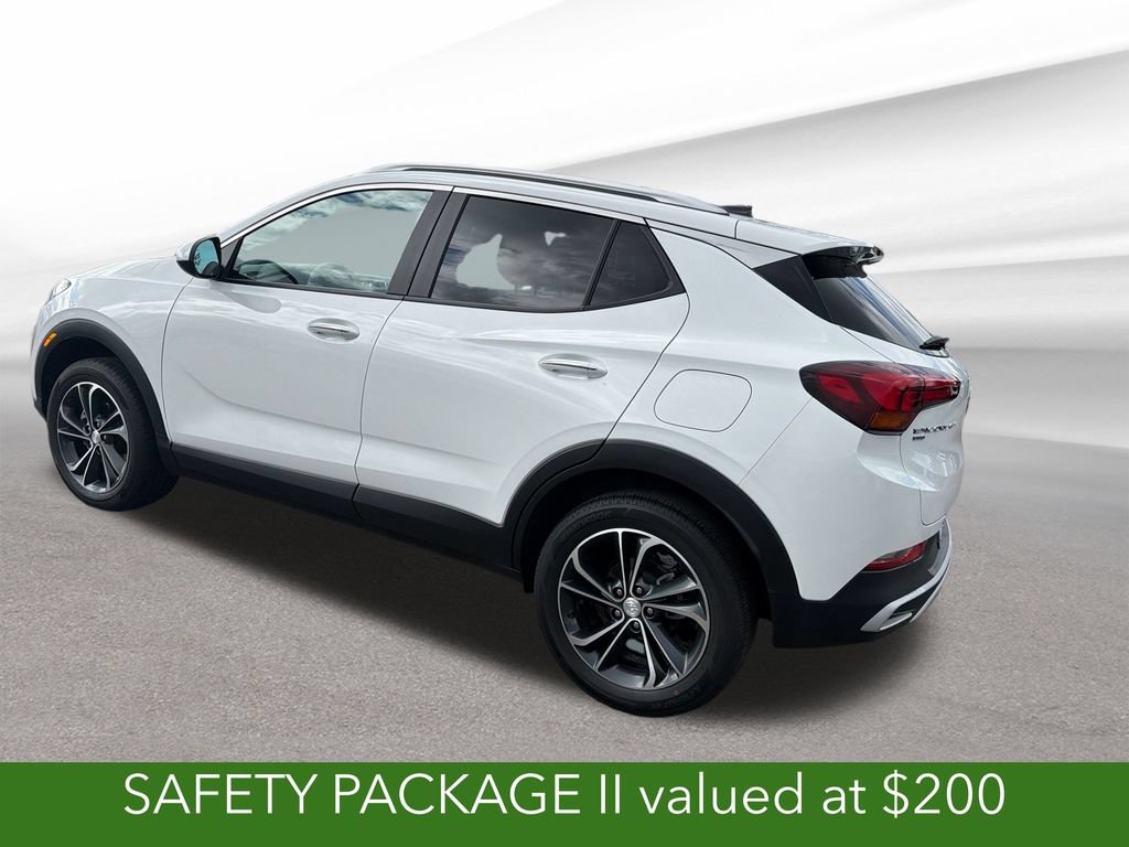 Certified 2023 Buick Encore GX Select w/ Safety Package II AWD/4WD image 3