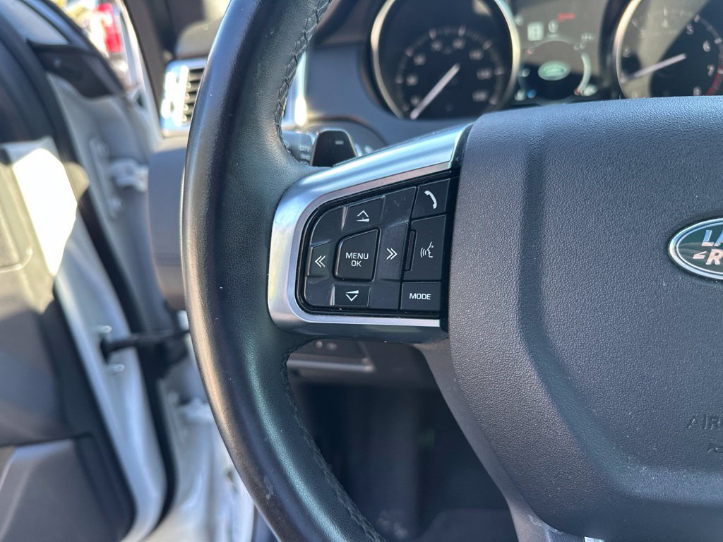Used 2019 Land Rover Discovery Sport HSE AWD/4WD image 19