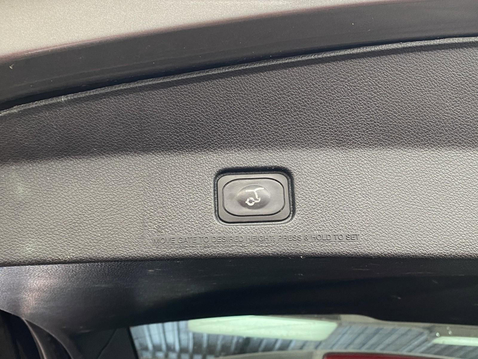 Used 2018 Ford Explorer Sport AWD/4WD image 19