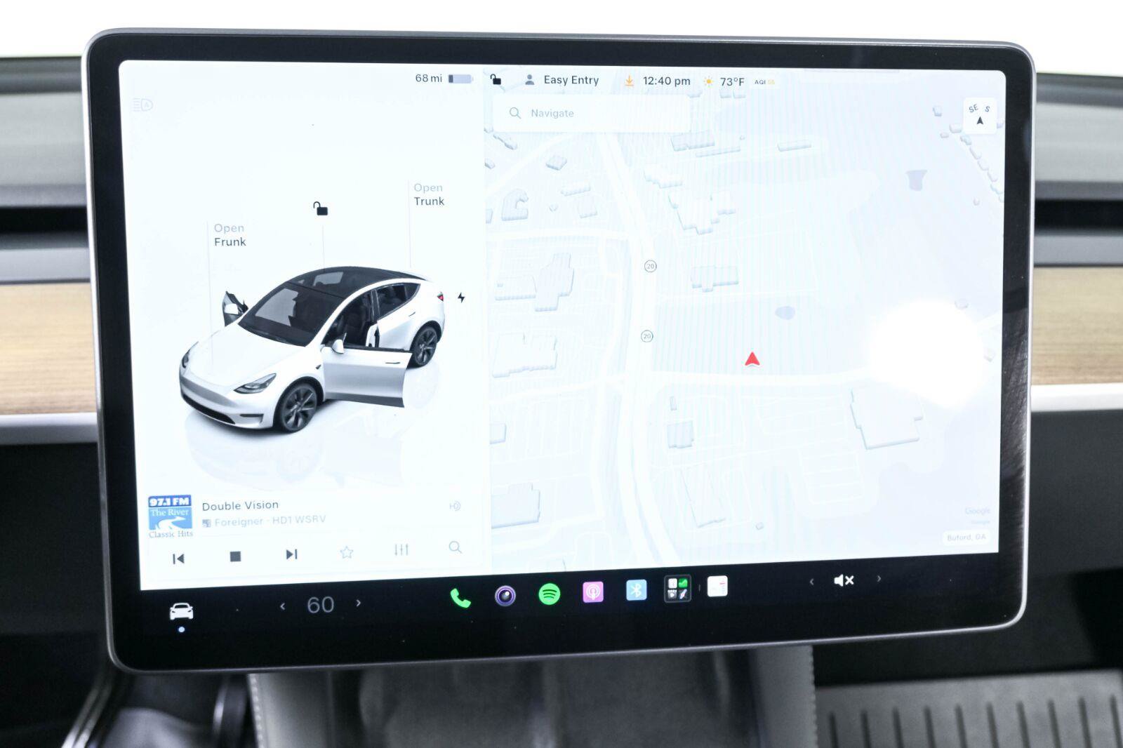 Used 2024 Tesla Model Y Long Range AWD/4WD image 13