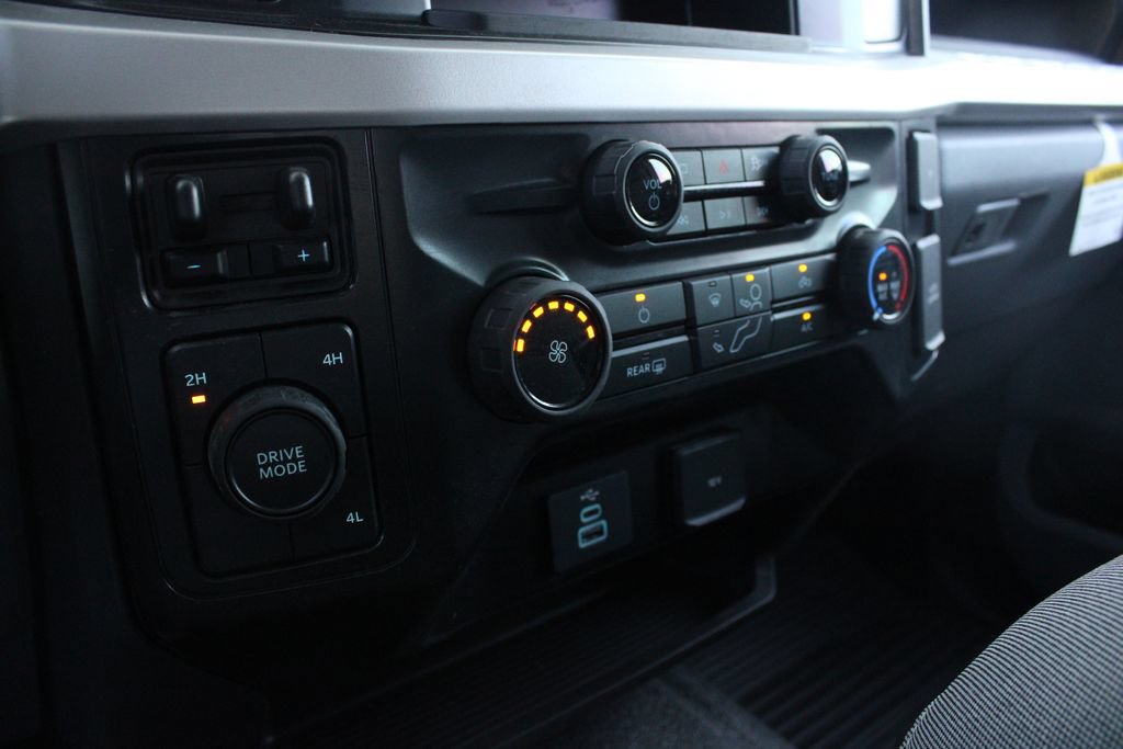 Used 2025 Ford F450 XL w/ 360-Degree Camera Package AWD/4WD image 16
