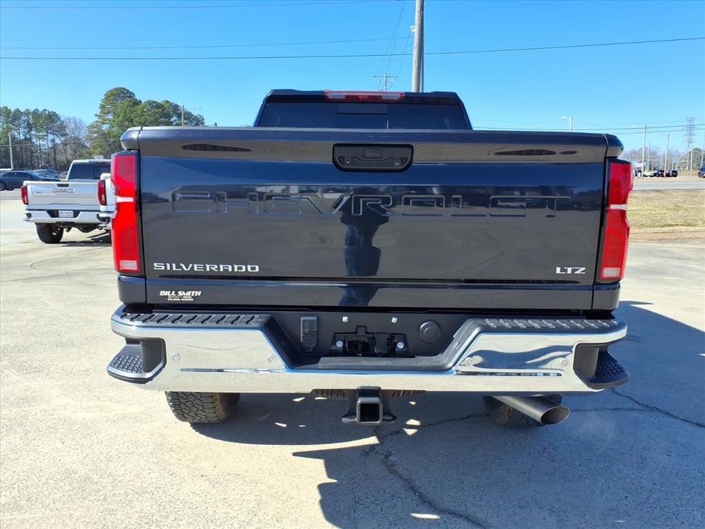 Used 2024 Chevrolet Silverado 2500 LTZ w/ LTZ Plus Package image 6