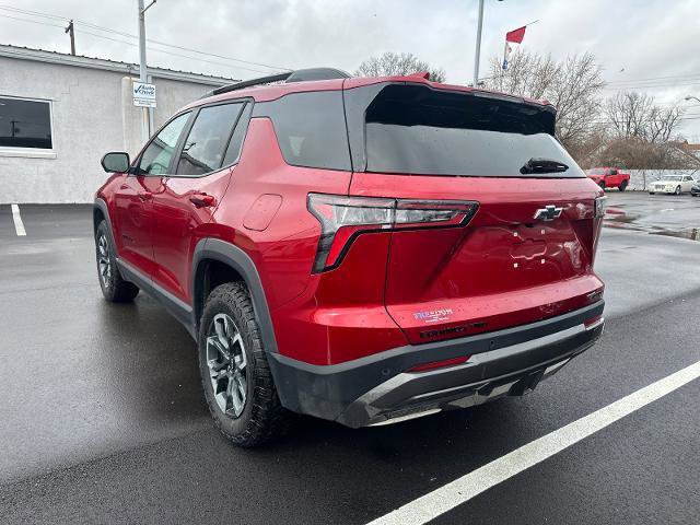 Used 2025 Chevrolet Equinox ACTIV w/ Safety and Technology Package image 3