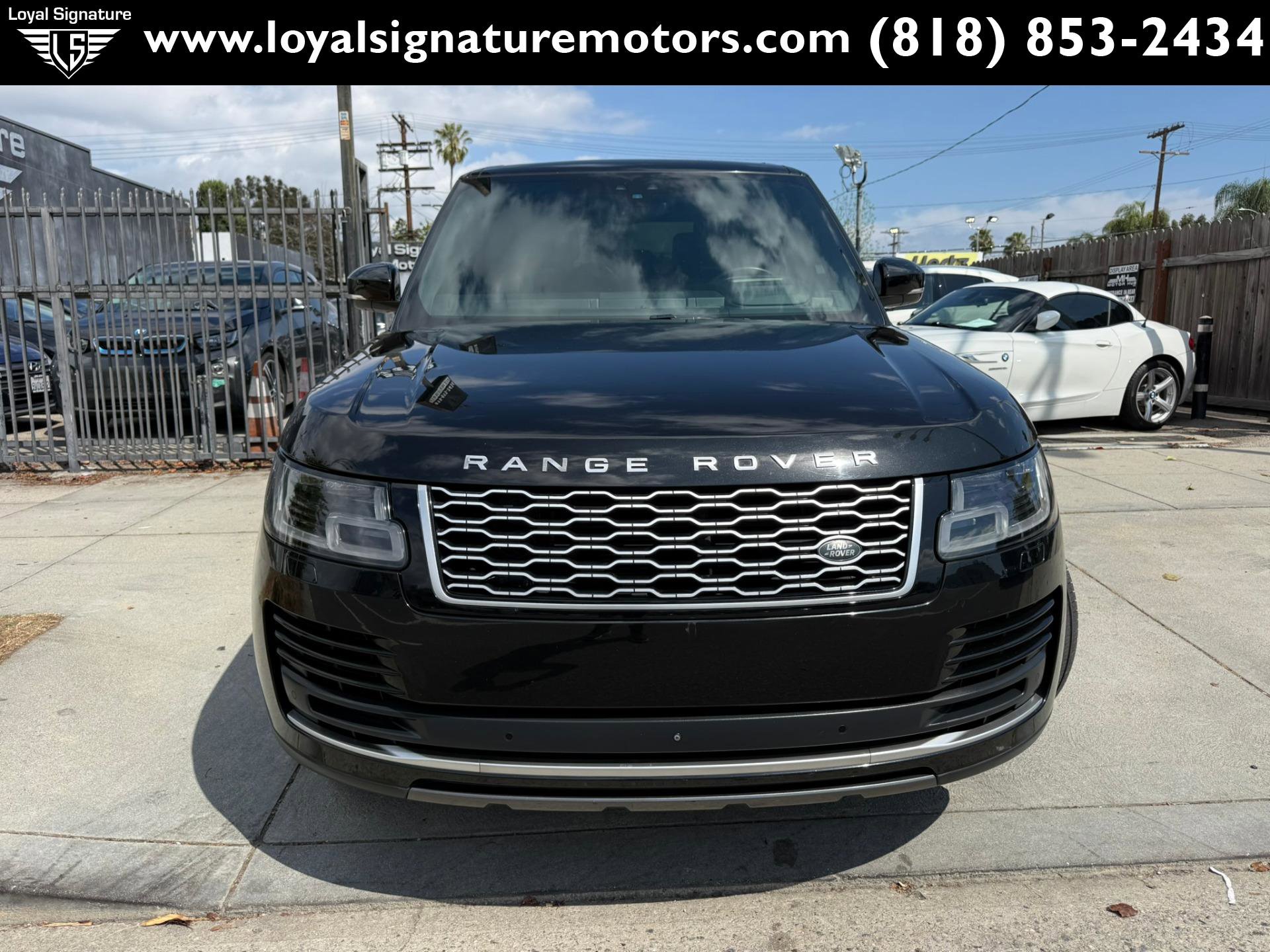 Used 2018 Land Rover Range Rover Supercharged AWD/4WD image 2