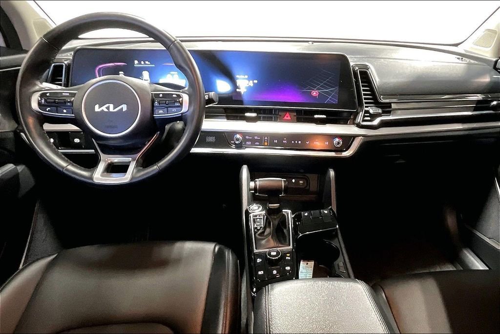 Used 2023 Kia Sportage EX image 18