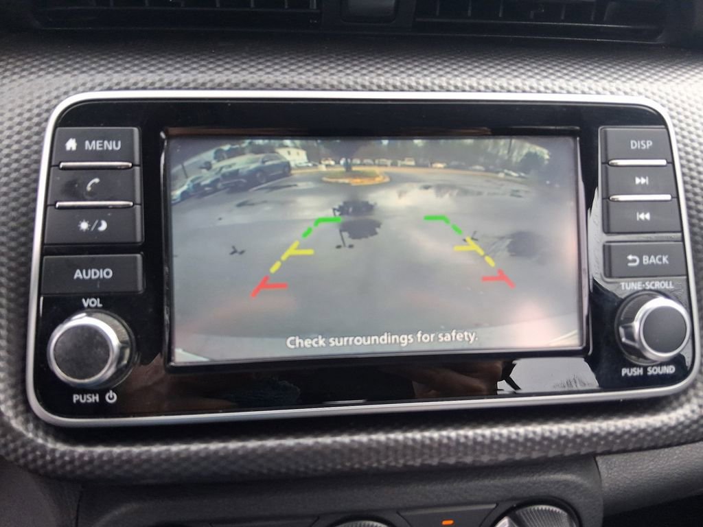 Used 2020 Nissan Kicks S image 18