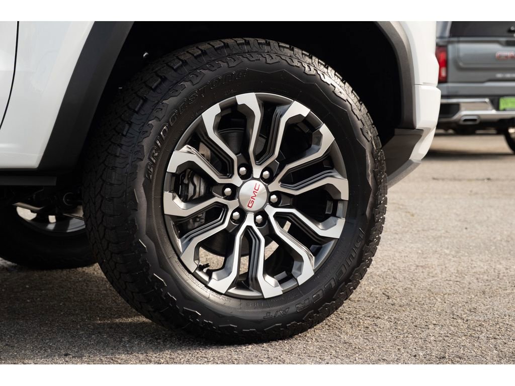 New 2026 GMC Canyon Denali AWD/4WD image 10