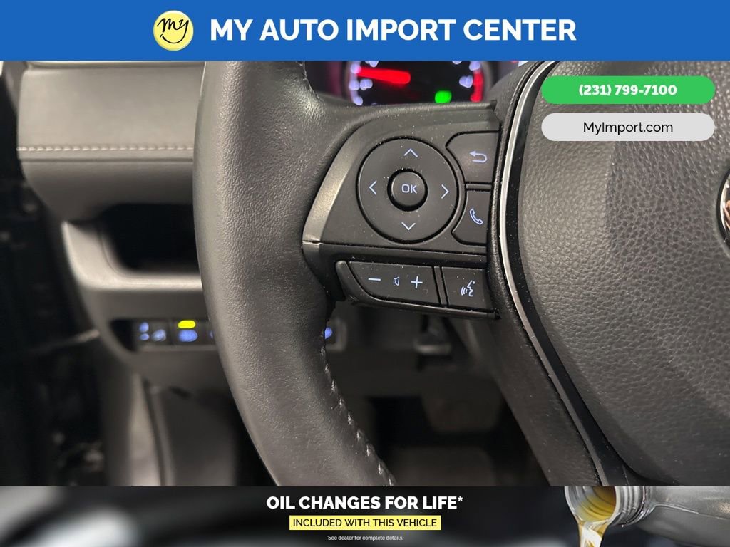 Used 2022 Toyota RAV4 XLE w/ Convenience Package image 16