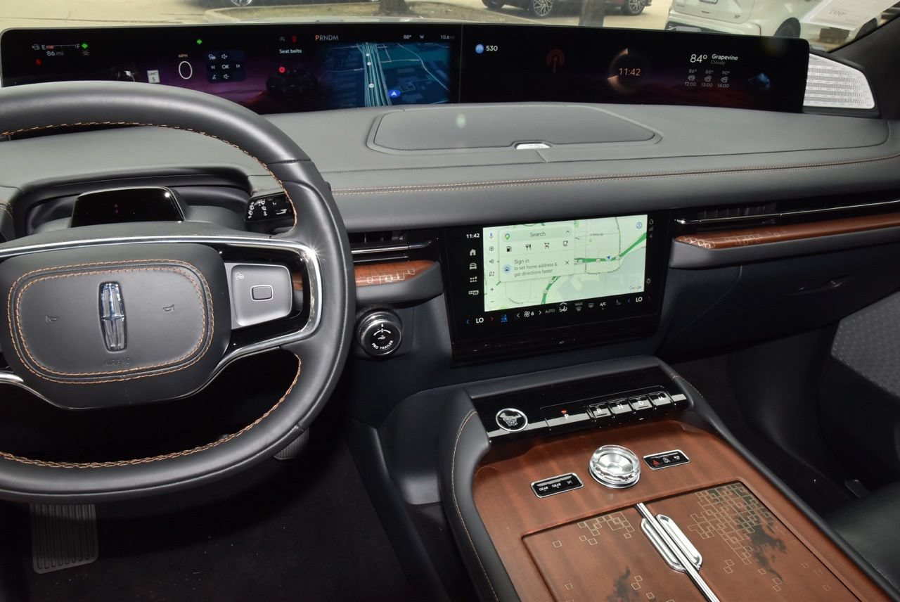 New 2026 Lincoln Navigator Black Label AWD/4WD image 28