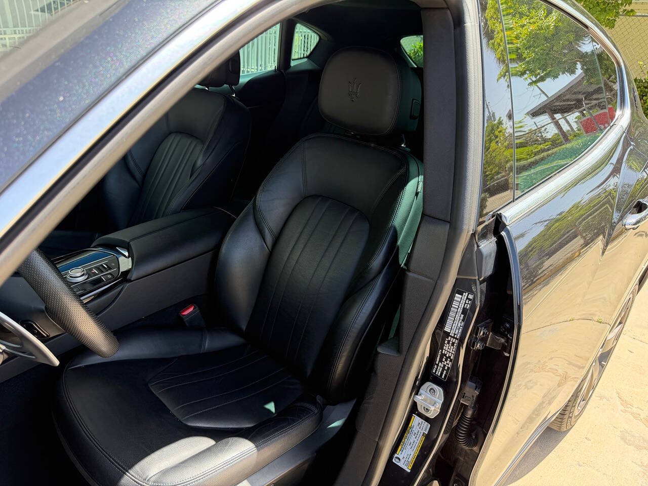 Used 2023 Maserati Levante Modena AWD/4WD image 15