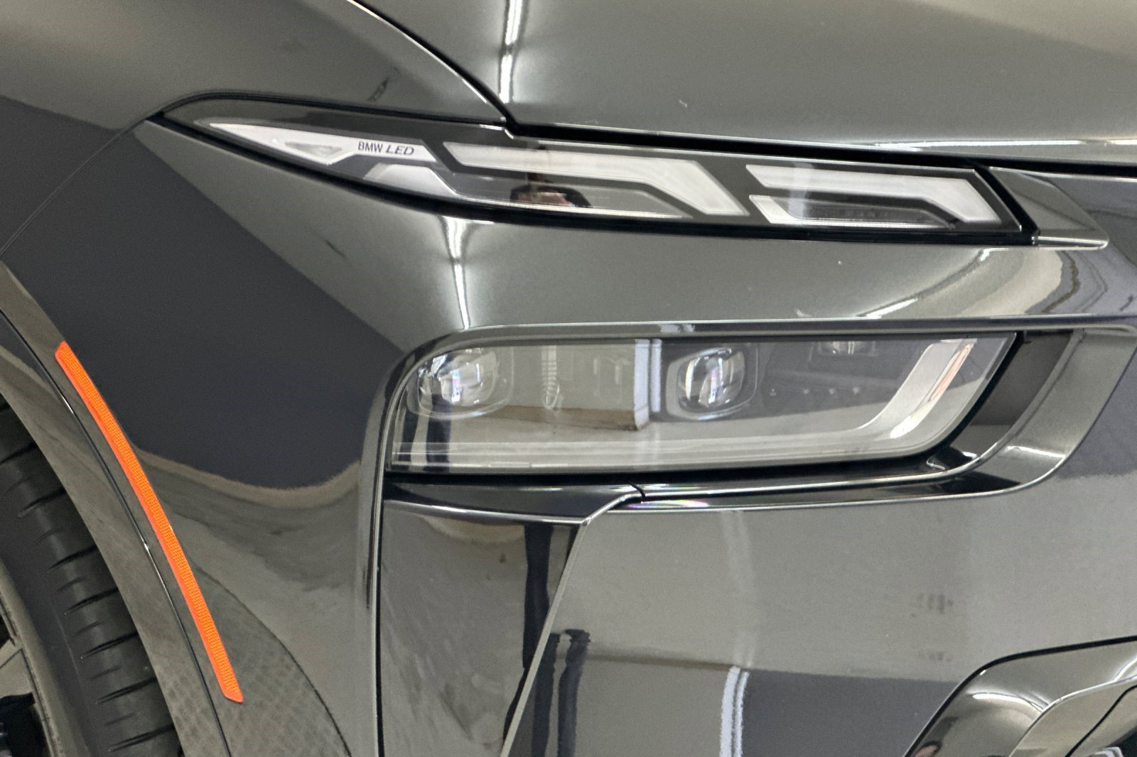 Certified 2025 BMW X7 xDrive40i w/ M Sport Package image 10