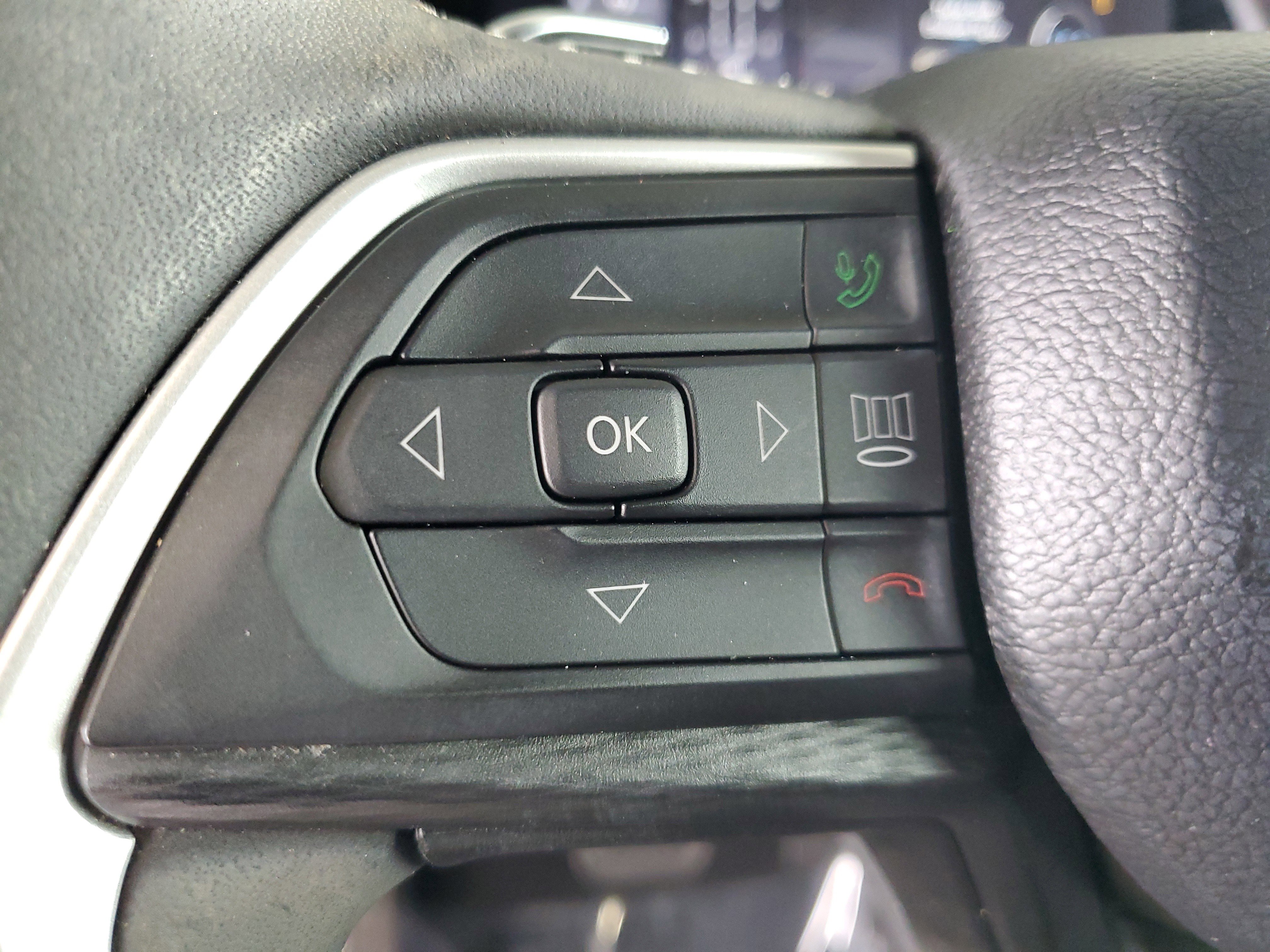 Certified 2023 Jeep Grand Cherokee Altitude RWD image 23